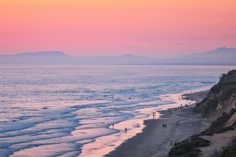 craig-marolf-aVbPtUinKXU-unsplash